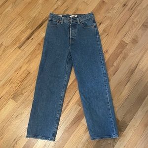 Levi’s Ribcage Straight Jeans